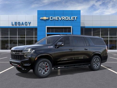 Used 2024 Chevrolet Suburban Z71 w/ Off-Road Capability Package image 2