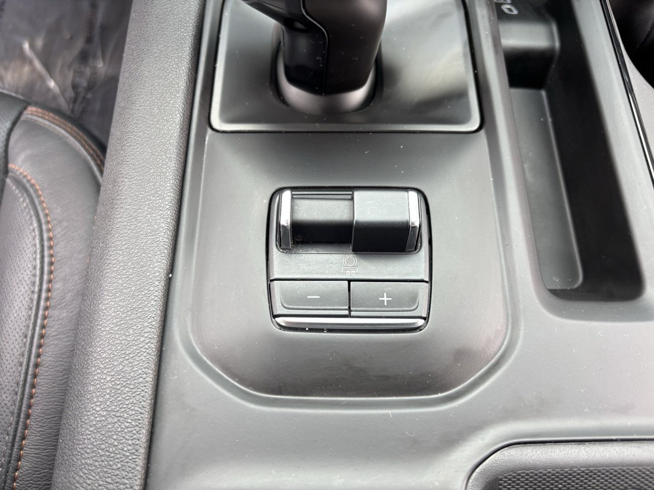 Used 2024 GMC Sierra 1500 AT4 w/ Technology Package AWD/4WD image 24
