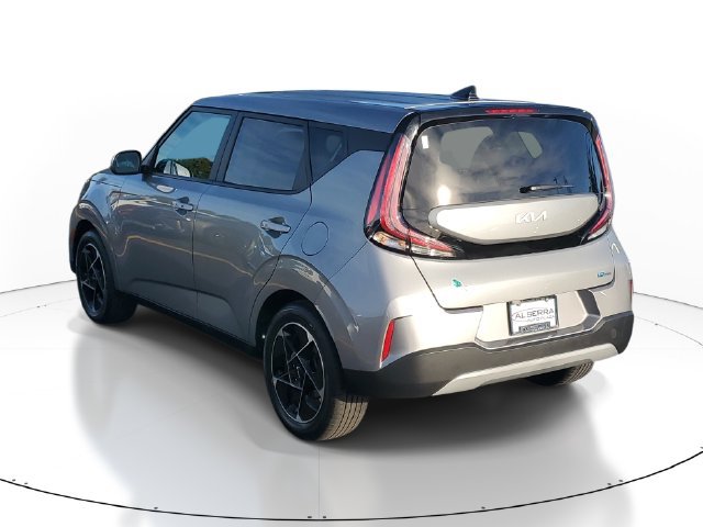 Certified 2024 Kia Soul EX FWD image 3