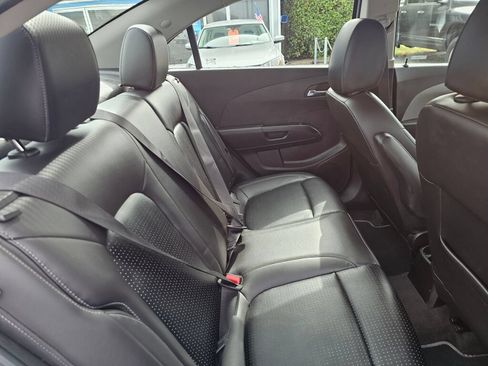 Used 2019 Chevrolet Sonic Premier FWD image 15