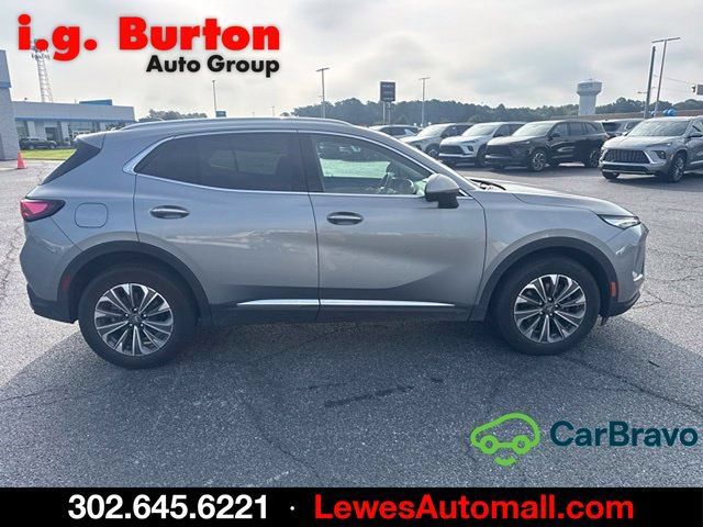 Used 2024 Buick Envision Preferred AWD/4WD image 2
