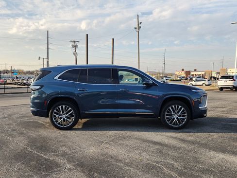 New 2026 Buick Enclave Avenir w/ Super Cruise Package image 7