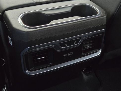 Used 2025 Chevrolet Silverado 3500 High Country w/ Technology Package image 14