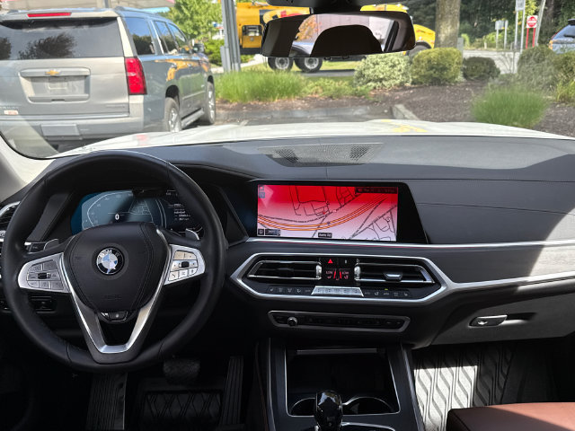 Used 2021 BMW X7 xDrive40i AWD/4WD image 24
