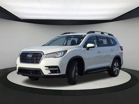 Used 2021 Subaru Ascent Premium w/ Convenience Package image 3