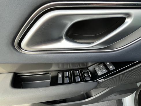 Certified 2024 Land Rover Range Rover Velar Dynamic SE image 15