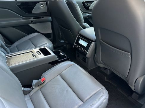 Used 2021 Lincoln Aviator Grand Touring w/ Equipment Group 301A AWD/4WD image 34
