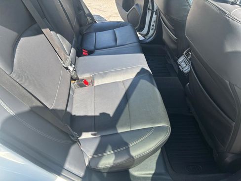 Used 2019 Subaru Outback 3.6R Limited image 10