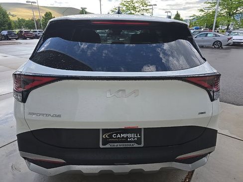 New 2025 Kia Sportage LX image 5