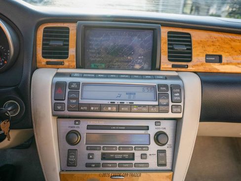 Used 2003 Lexus SC 430 Convertible image 50