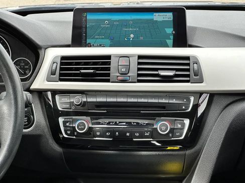 Used 2016 BMW 320i xDrive Sedan image 21