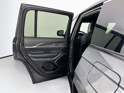 Used 2024 Jeep Grand Cherokee Limited 4xe image 27