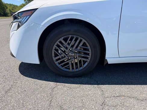 New 2026 Nissan Sentra SV w/ SV Convenience Package FWD image 9