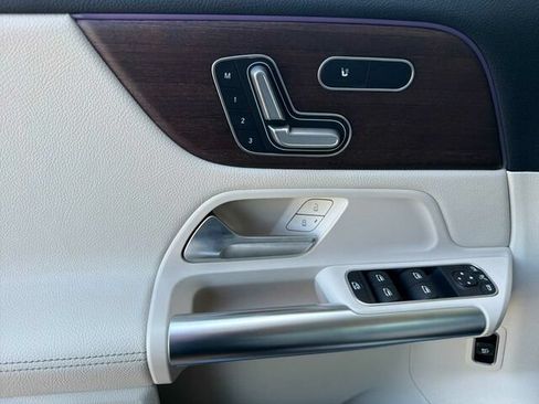 Certified 2023 Mercedes-Benz GLA 250 4MATIC image 13