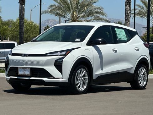 New 2027 Chevrolet Bolt LT w/ Comfort Package FWD image 8