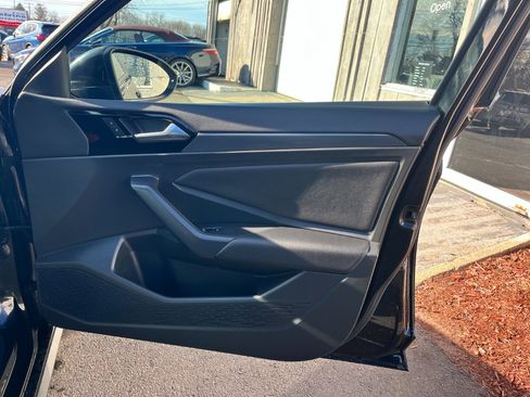 Used 2021 Volkswagen Jetta GLI Autobahn w/ GLI Autobahn Black Package image 40