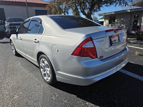 Used 2010 Ford Fusion SE image 3