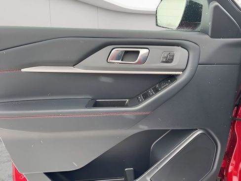 New 2026 Ford Explorer ST-Line w/ ST-Line Street Pack image 25