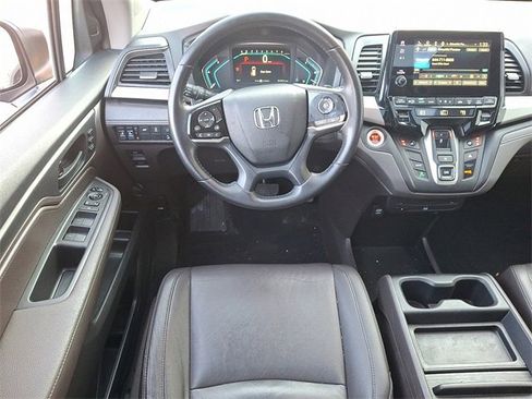 Used 2018 Honda Odyssey EX-L image 14