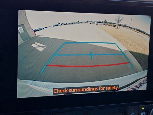 Used 2023 Toyota Highlander Bronze Edition image 19