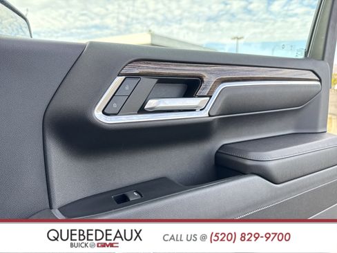 Used 2023 GMC Sierra 1500 Elevation image 39