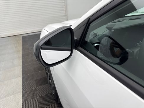 New 2025 Chevrolet Trax RS image 32