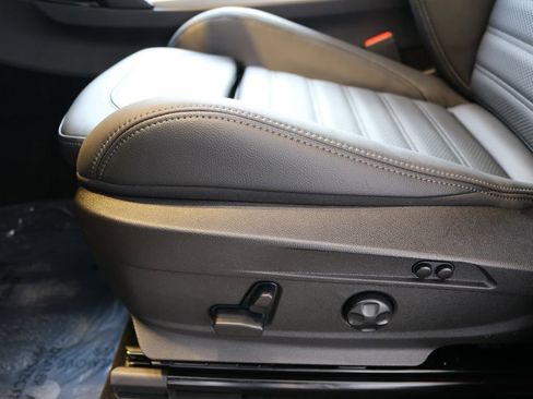 New 2025 Alfa Romeo Stelvio Sprint image 14