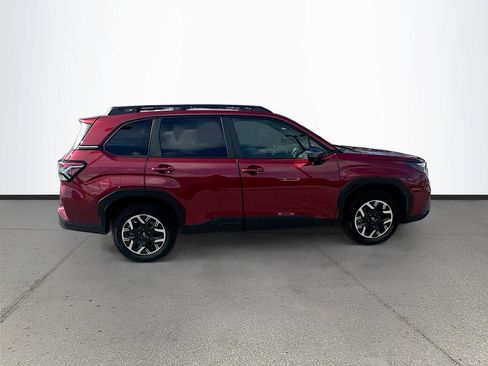 Certified 2025 Subaru Forester Premium w/ Convenience Package #1 AWD/4WD image 8