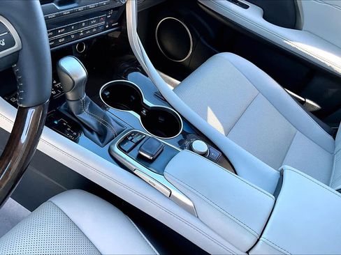 Used 2016 Lexus RX 450h AWD image 14