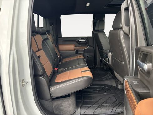 Used 2021 Chevrolet Silverado 3500 High Country w/ Z71 Off-Road Package image 11