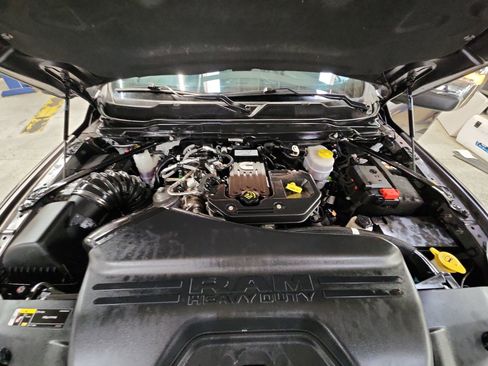 Used 2025 RAM 3500 Limited image 17