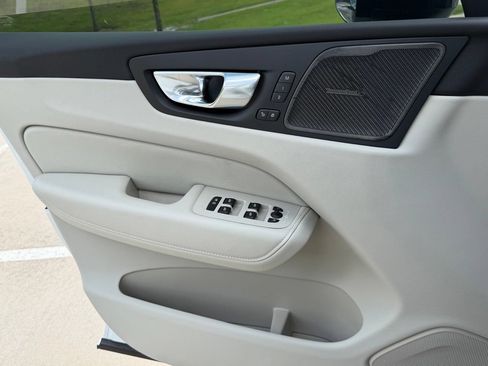 New 2026 Volvo XC60 T8 Ultra w/ Protection Package Premier AWD/4WD image 17