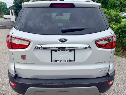 Used 2018 Ford EcoSport Titanium w/ Titanium Cold Weather Package AWD/4WD image 5