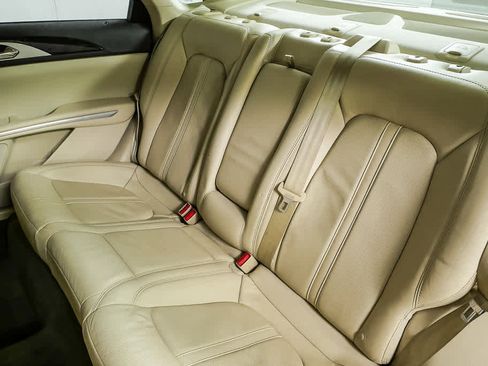 Used 2013 Lincoln MKZ FWD image 23