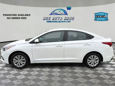 Used 2022 Hyundai Accent SE image 4