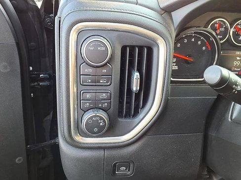 Used 2022 Chevrolet Silverado 1500 RST w/ Rally Edition AWD/4WD image 13