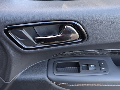 Used 2025 Dodge Durango R/T AWD/4WD image 23