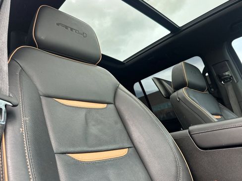 Used 2023 GMC Yukon XL AT4 w/ AT4 Premium Package image 18