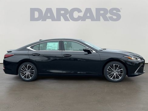 Certified 2025 Lexus ES 350 w/ Premium Package image 3