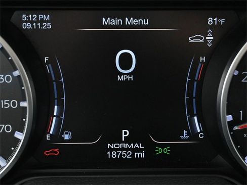 Used 2022 Maserati Levante Modena image 27