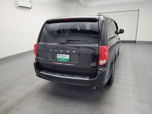 Used 2015 Dodge Grand Caravan SXT FWD image 7
