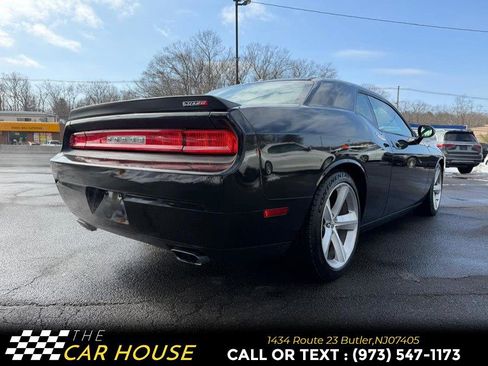 Used 2009 Dodge Challenger SRT8 w/ SRT Option Group II image 11