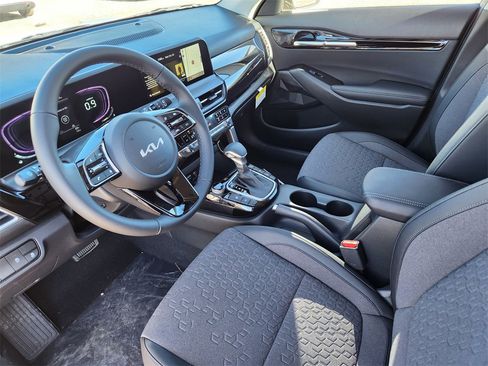 New 2026 Kia Seltos S image 7