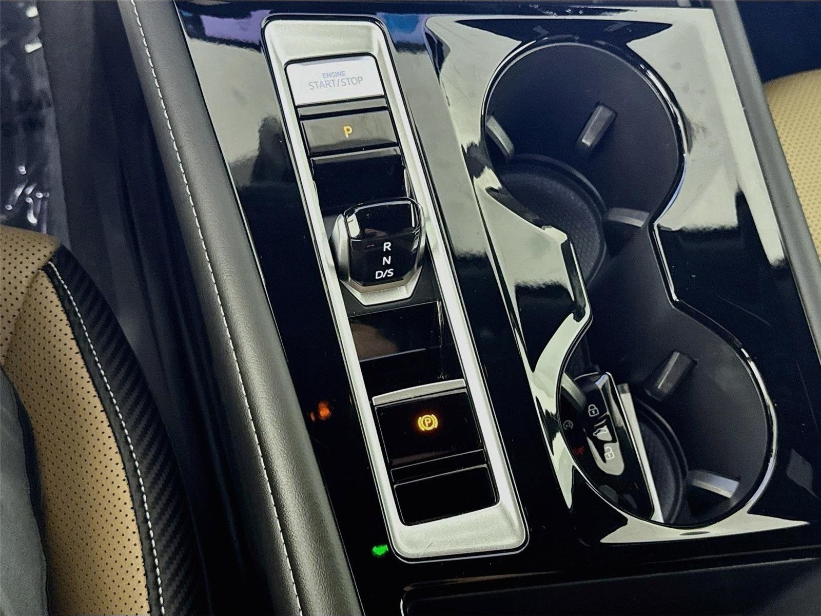 Used 2024 Volkswagen Atlas Cross Sport SE FWD image 18