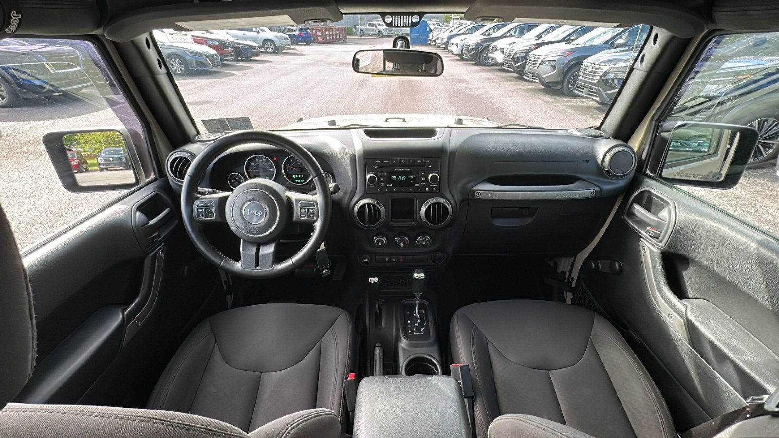 Used 2017 Jeep Wrangler Unlimited Sport w/ Connectivity Group AWD/4WD image 26