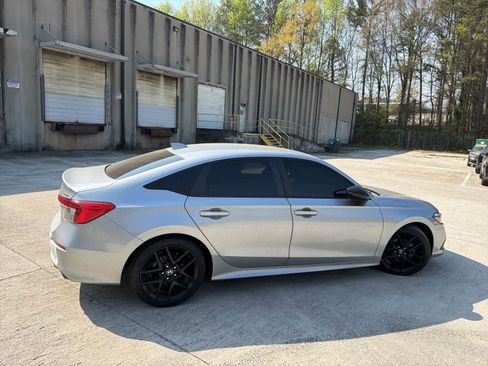 Used 2023 Honda Civic Sport image 11