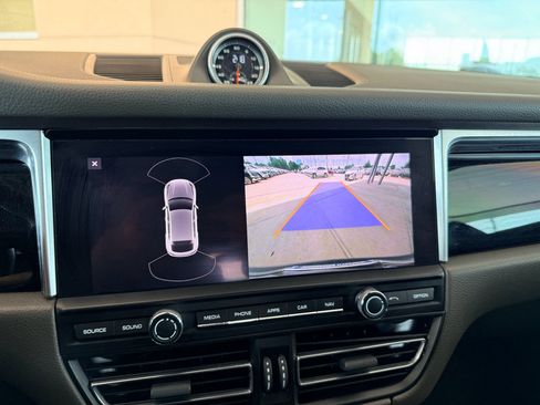 Used 2019 Porsche Macan S AWD/4WD image 26