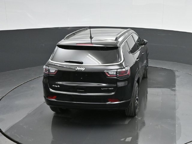 New 2025 Jeep Compass Limited w/ Elite Group AWD/4WD image 18