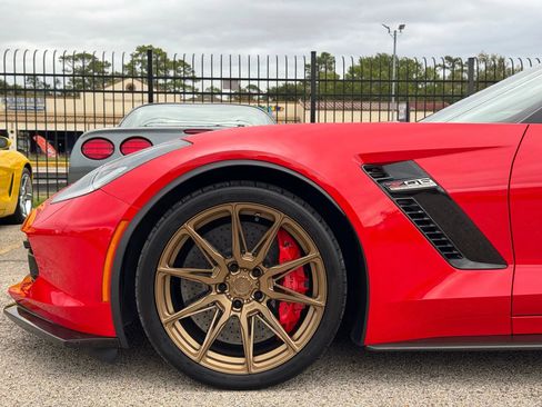 Used 2016 Chevrolet Corvette Z06 w/ 3LZ Preferred Equipment Group image 13