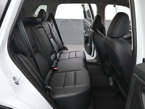 Used 2024 Nissan Rogue SL FWD image 32